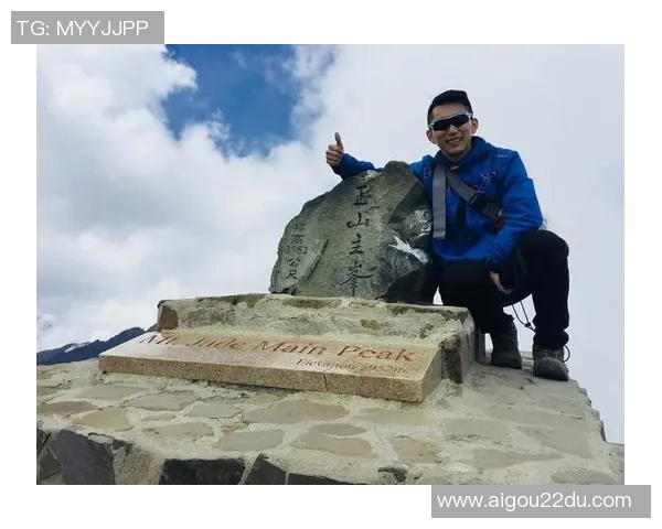 王伟亲授攀岩技巧与心得体会助你轻松征服高峰 王伟亲授攀岩技巧与心得体会助你轻松征服高峰